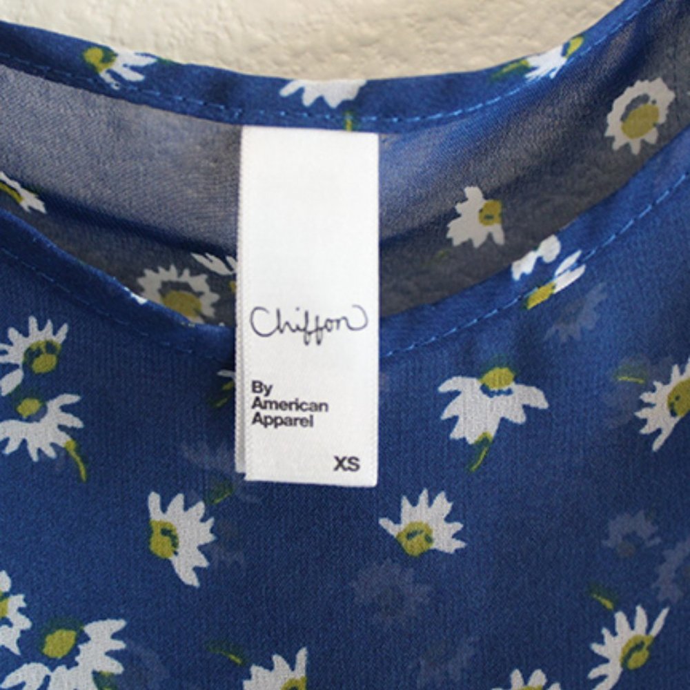 NWOT Daisy sheer crop tank top - Picture 2 of 4